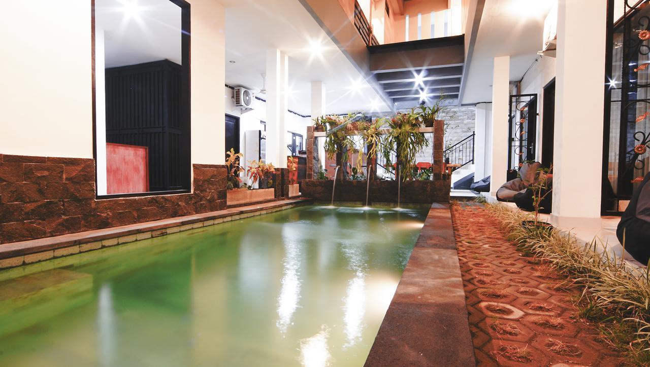 Bintang Darmawan Villa Джили Трауанган Екстериор снимка
